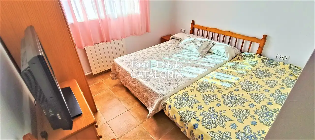 Schlafzimmer von Haus oder Chalet zum Verkauf in Lloret de Mar mit Heizung, Privatgarten und Terrasse