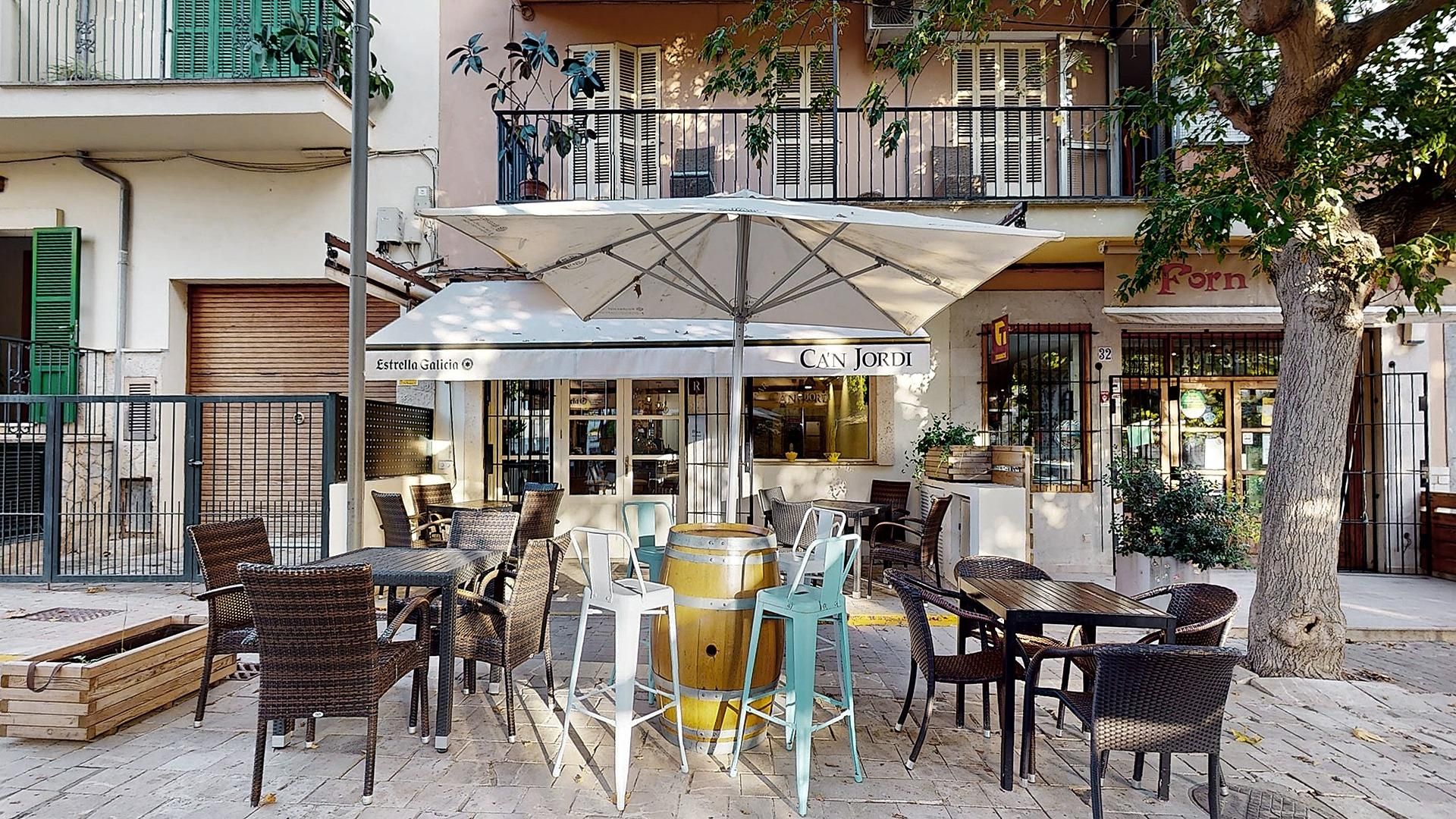 Terrassa de Local de lloguer en Puigpunyent amb Aire condicionat i Moblat