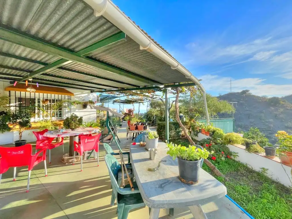 Terraza de Finca rústica en venta en Vélez-Málaga con Jardín privado
