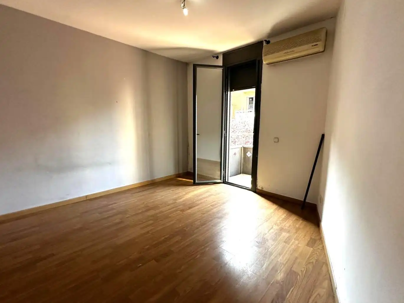 Dormitori de Edifici en venda en Barcelona
