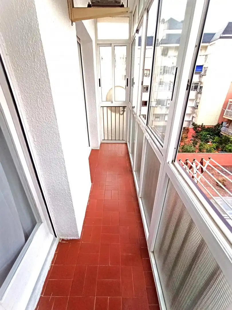 Flat for rent in de Sunyer, Ponent