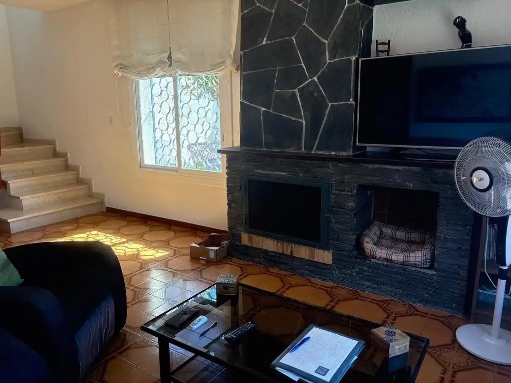 Living room of Houses for sale in Premià de Dalt, Barcelona