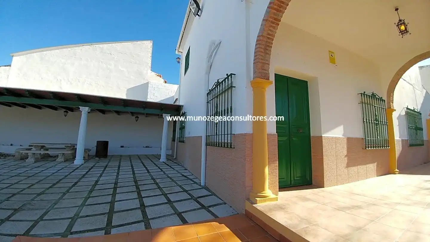 Casa rustica con giardino in vendita a Poleares, imagen 3
