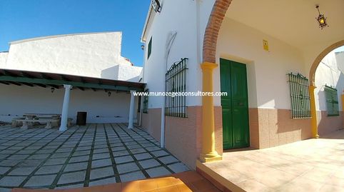 Este casa rústica se encuentra en Paraje Doña Elvira, en la zona de Las Burguitas de Lucena y dispone de 224 metros construidos en, Bild 3