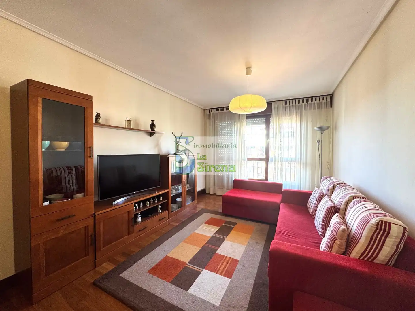Sala de estar de Piso en venta en Castro-Urdiales con Calefacción, Terraza y Trastero