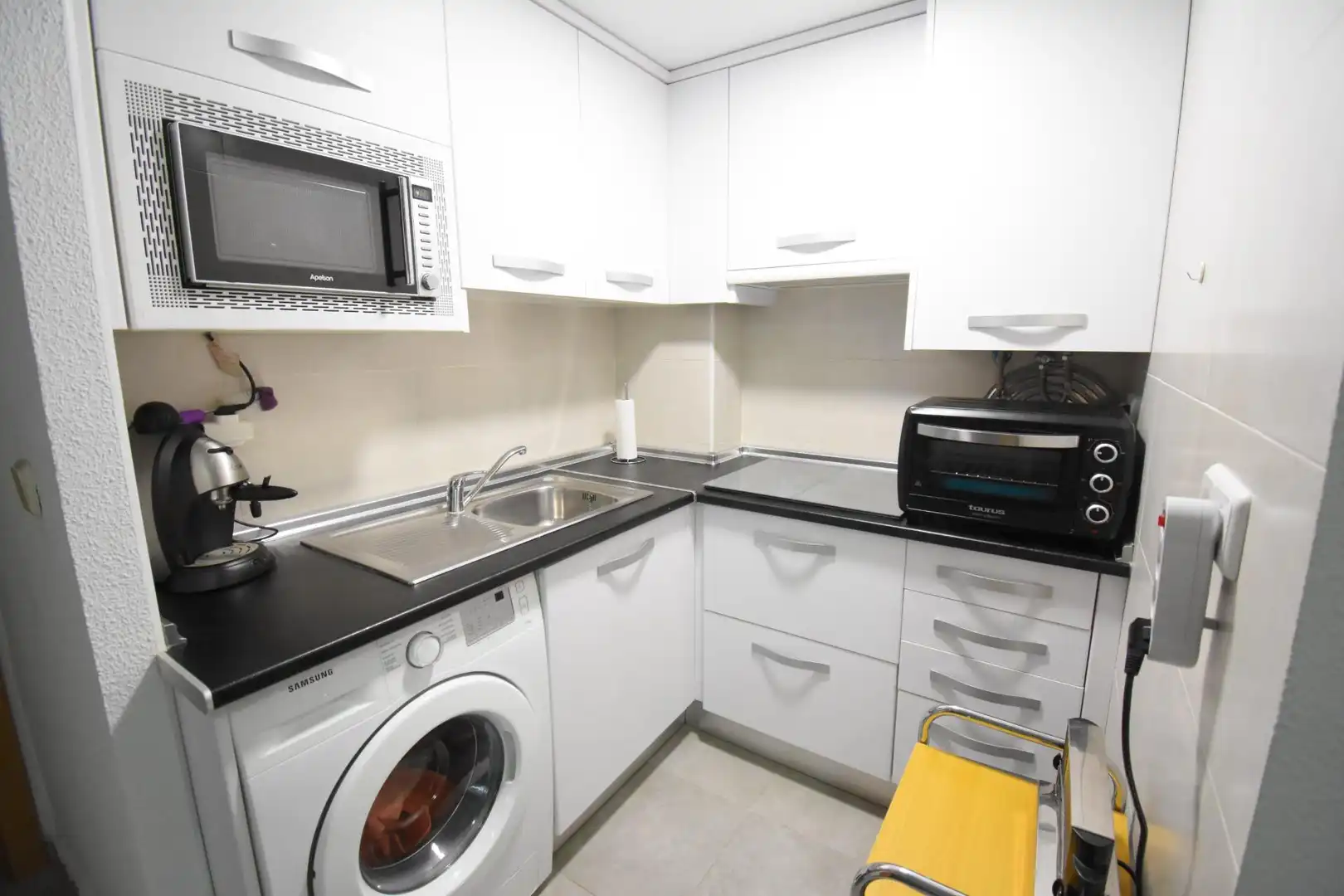 Kitchen of Flat for rent in El Campello  with Air Conditioner, Private garden and Terrace