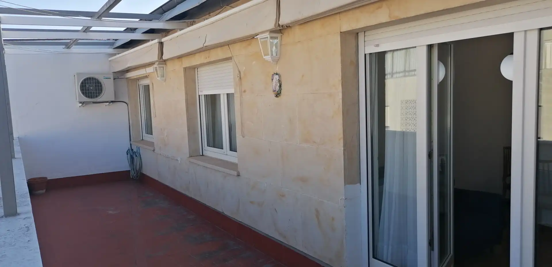 Vista exterior de Pis de lloguer en Salamanca amb Calefacció, Parquet i Terrassa