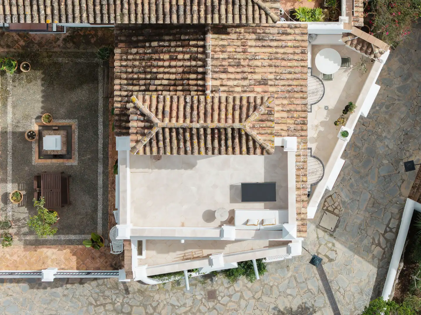 Adossat amb terrassa en venda a Milla de Oro, imagen 32