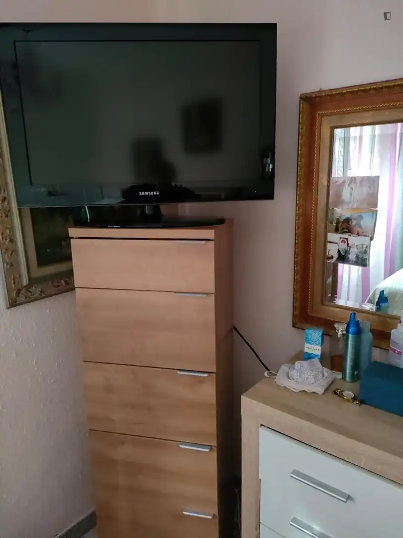 Habitación de Apartamento para compartir en Alicante / Alacant con Amueblado, Horno y Lavadora