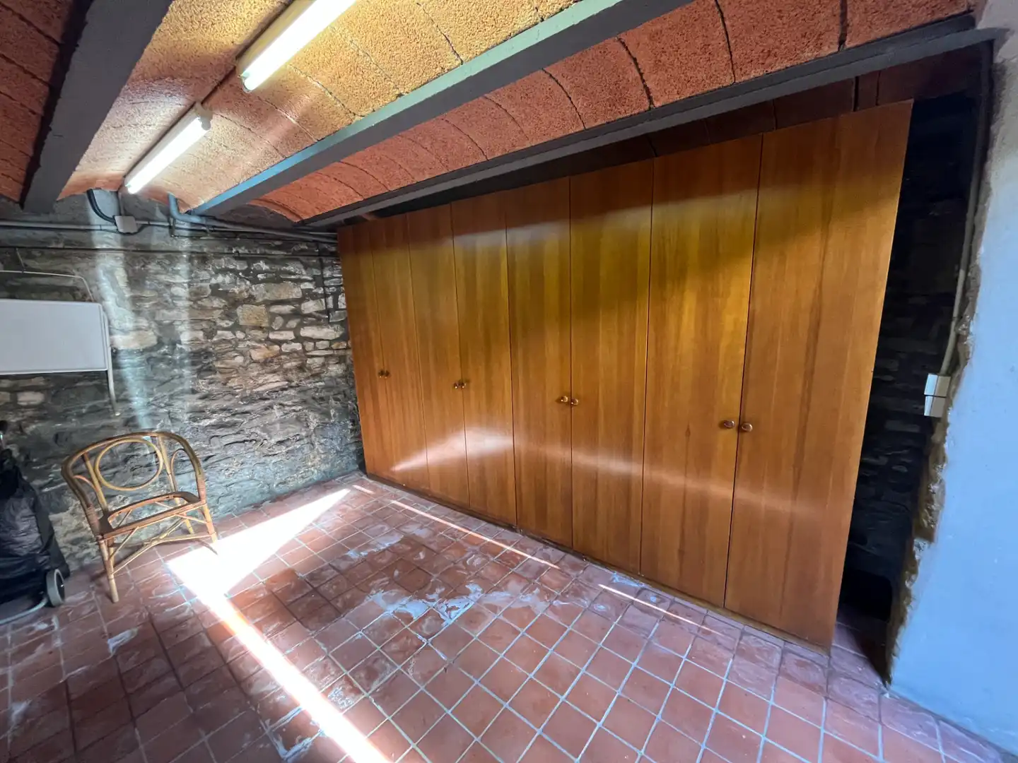 Finca rústica en venda en Sant Joan Les Fonts amb Aire condicionat, Calefacció i Jardí privat