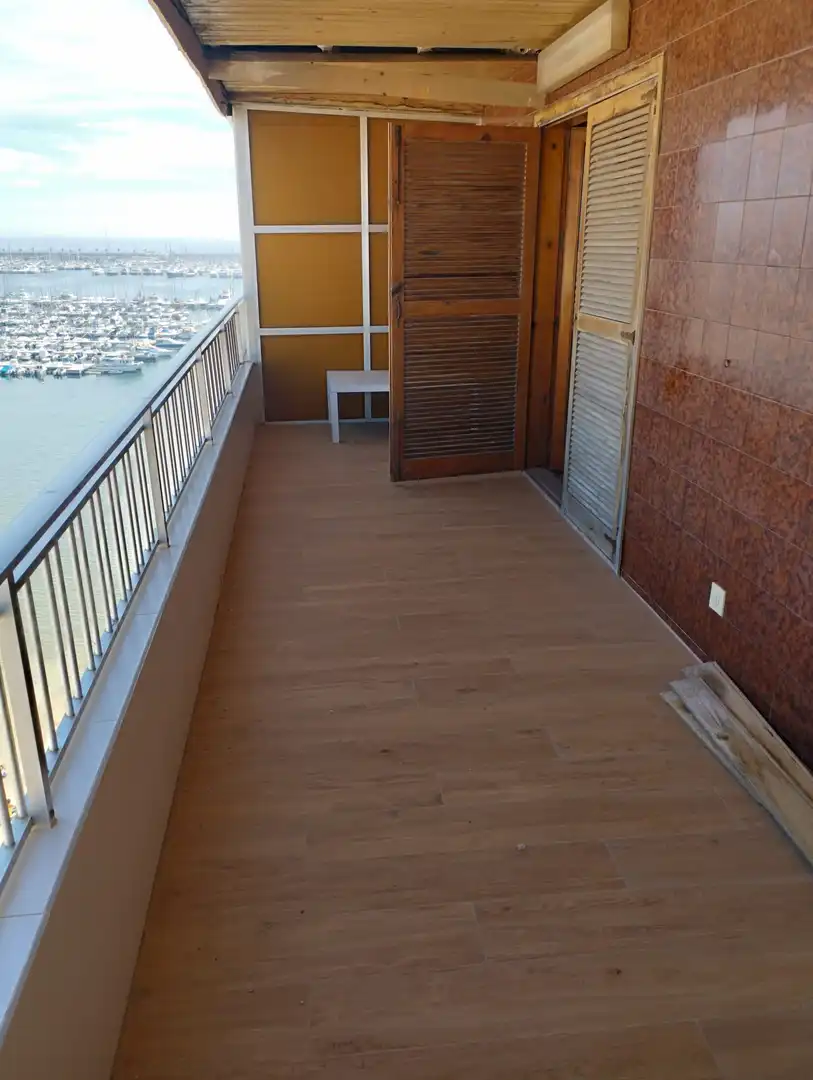 Terrassa de Pis en venda en Torrevieja amb Terrassa, Moblat i Forn