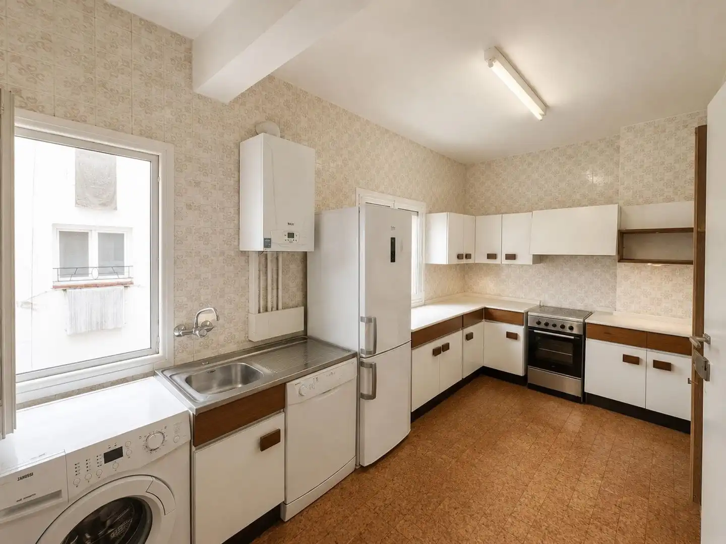 Cocina de Piso en venta en Santander con Calefacción, Terraza y Amueblado