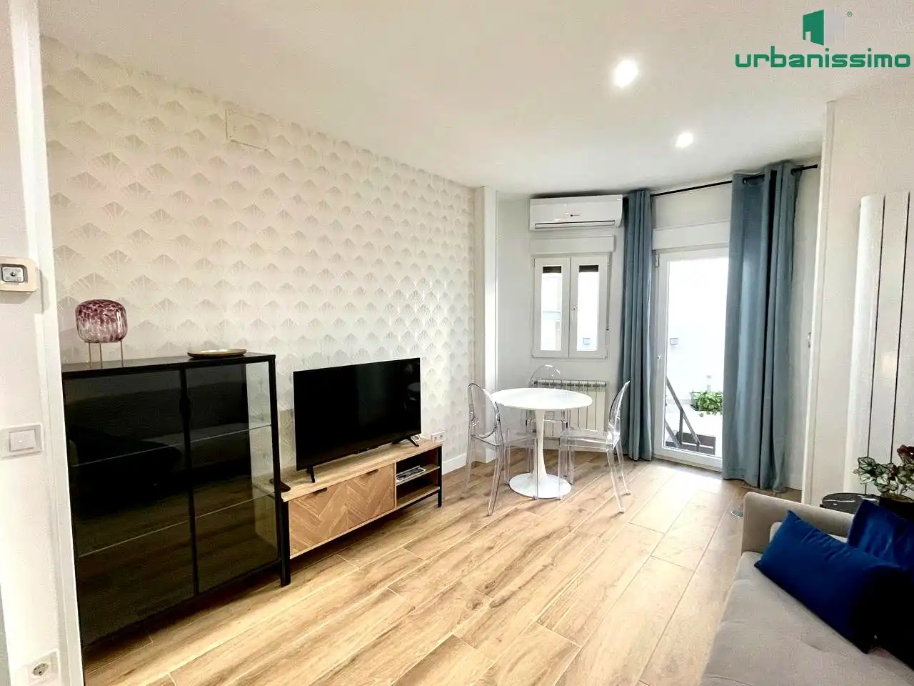 Sala de estar de Apartamento de alquiler en Madrid con Aire acondicionado, Calefacción y Terraza