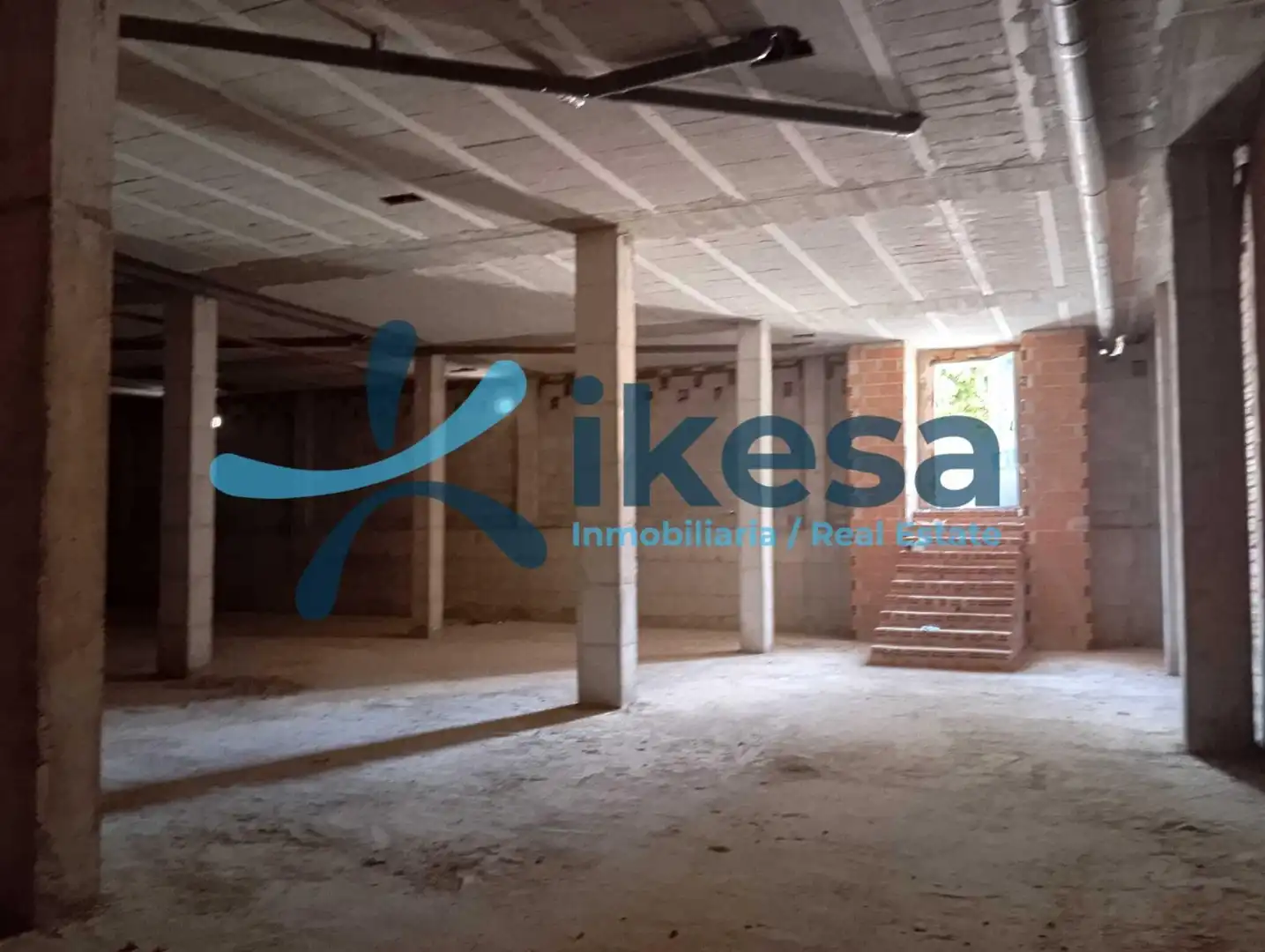 Local comercial en venda a Baza, imagen 4