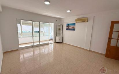 Sala d'estar de Pis en venda en Alicante / Alacant amb Aire condicionat i Terrassa