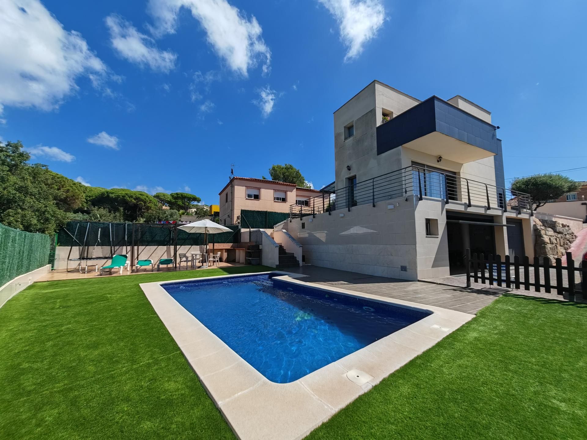 Piscina de Casa o xalet de lloguer en Lloret de Mar amb Calefacció, Jardí privat i Terrassa