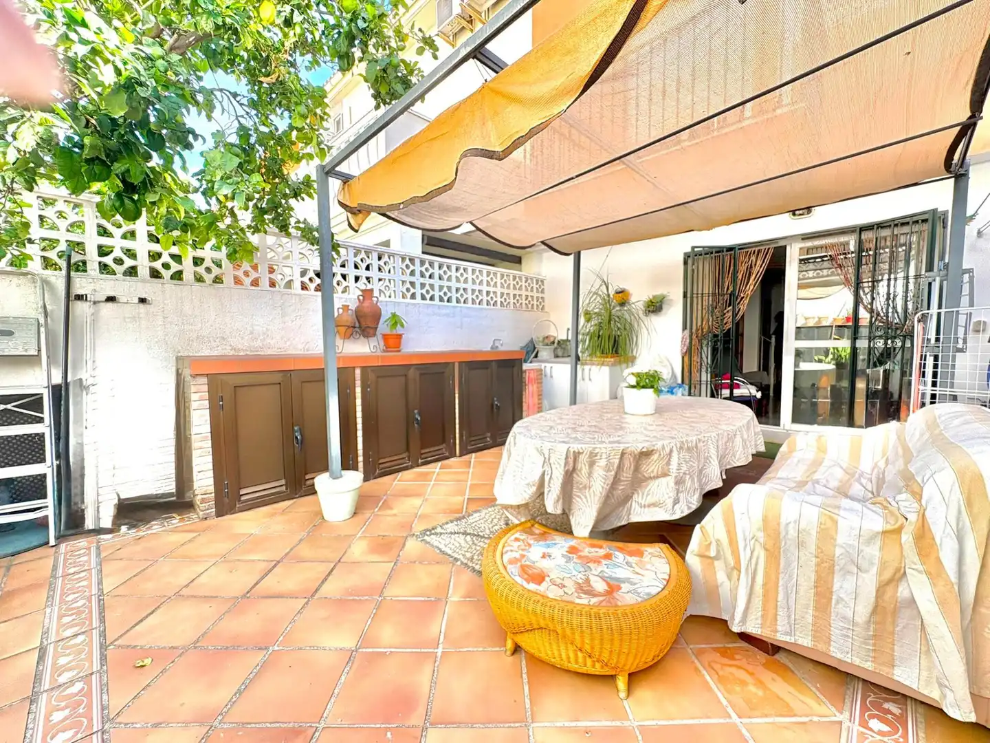Terrasse von Einfamilien-Reihenhaus zum Verkauf in Marbella mit Heizung, Terrasse und Balkon