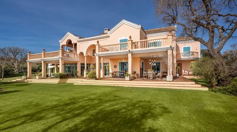 Villa de lujo en San Roque Club, a solo minutos de Sotogrande