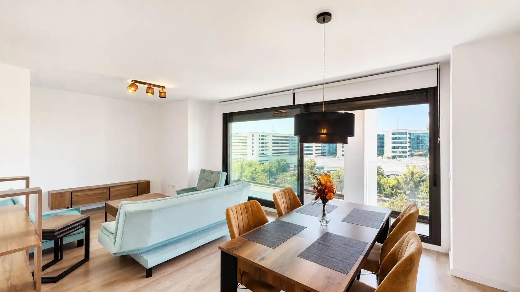 Wohnzimmer von Wohnung zur Miete in Valencia mit Klimaanlage, Terrasse und Balkon