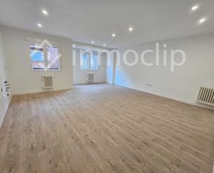 Living room of Flat for sale in Salamanca Capital  with Heating and Terrace