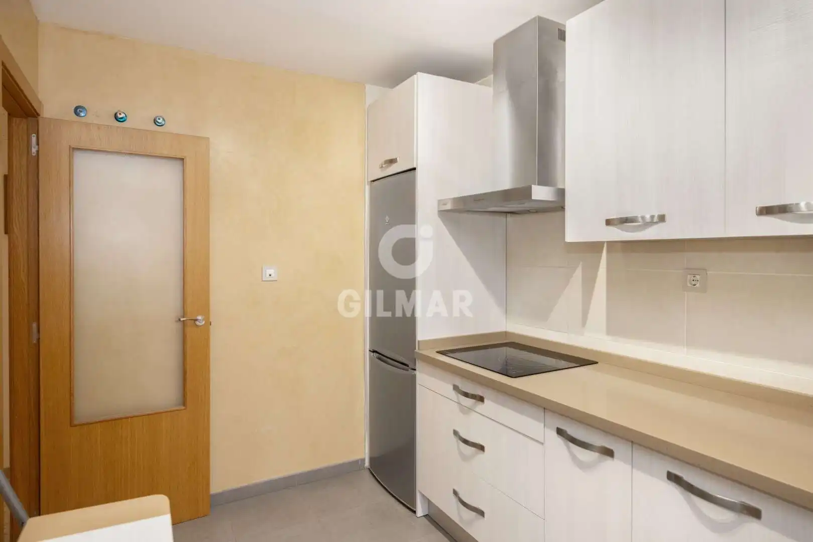 Cocina de Piso en venta en Chipiona con Calefacción, Jardín privado y Trastero