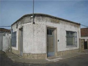 Locale commerciale in vendita a Villar de Peralonso