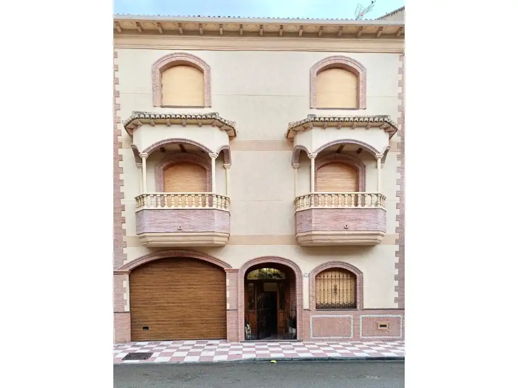Casa amb terrassa en venda a Huétor Tájar, imagen 3