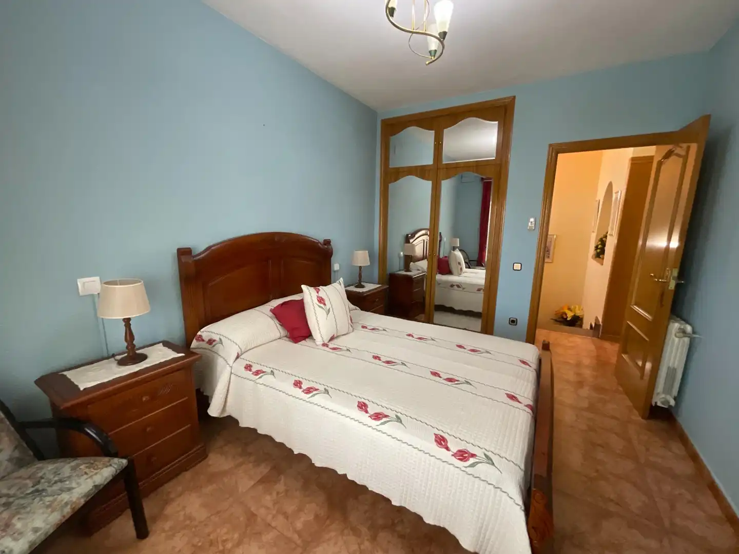 Schlafzimmer von Einfamilien-Reihenhaus zum Verkauf in Villaluenga de la Sagra mit Klimaanlage und Heizung