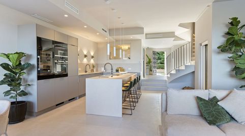 Impresionante casa adosada en venta en La Quinta Benahavis, imatge 5