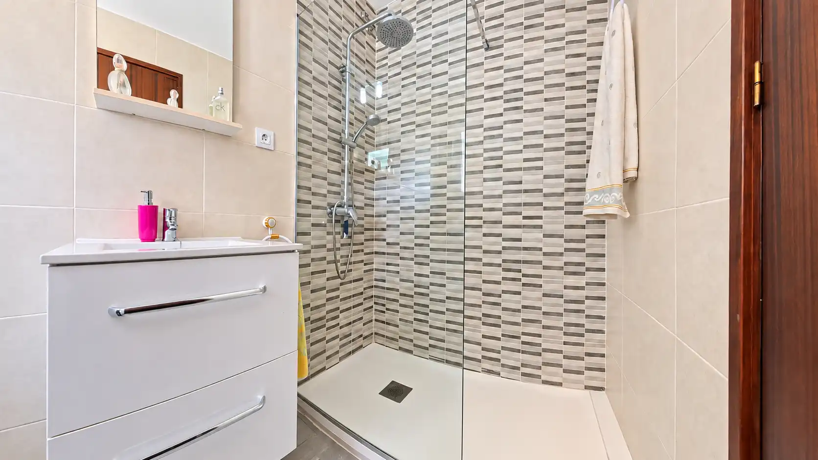 Dúplex con terraza en venta en Carrer de Cubelles, imagen 18
