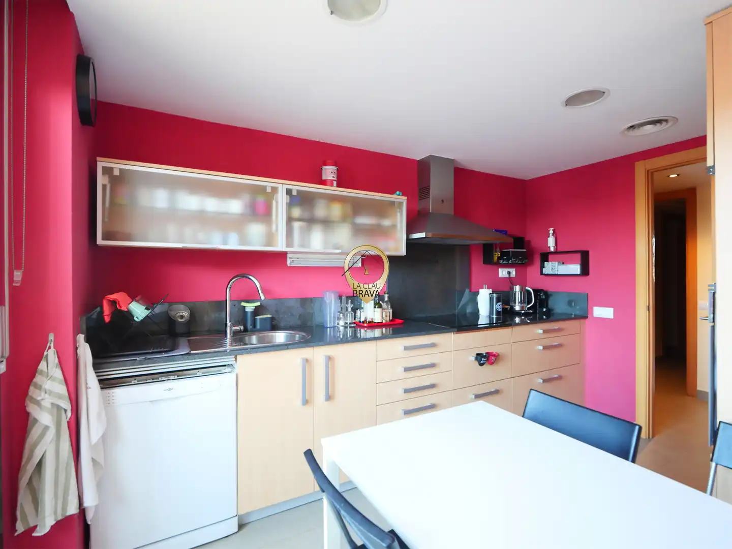 Kitchen of Flat for sale in Sant Feliu de Guíxols  with Air Conditioner, Heating and Terrace