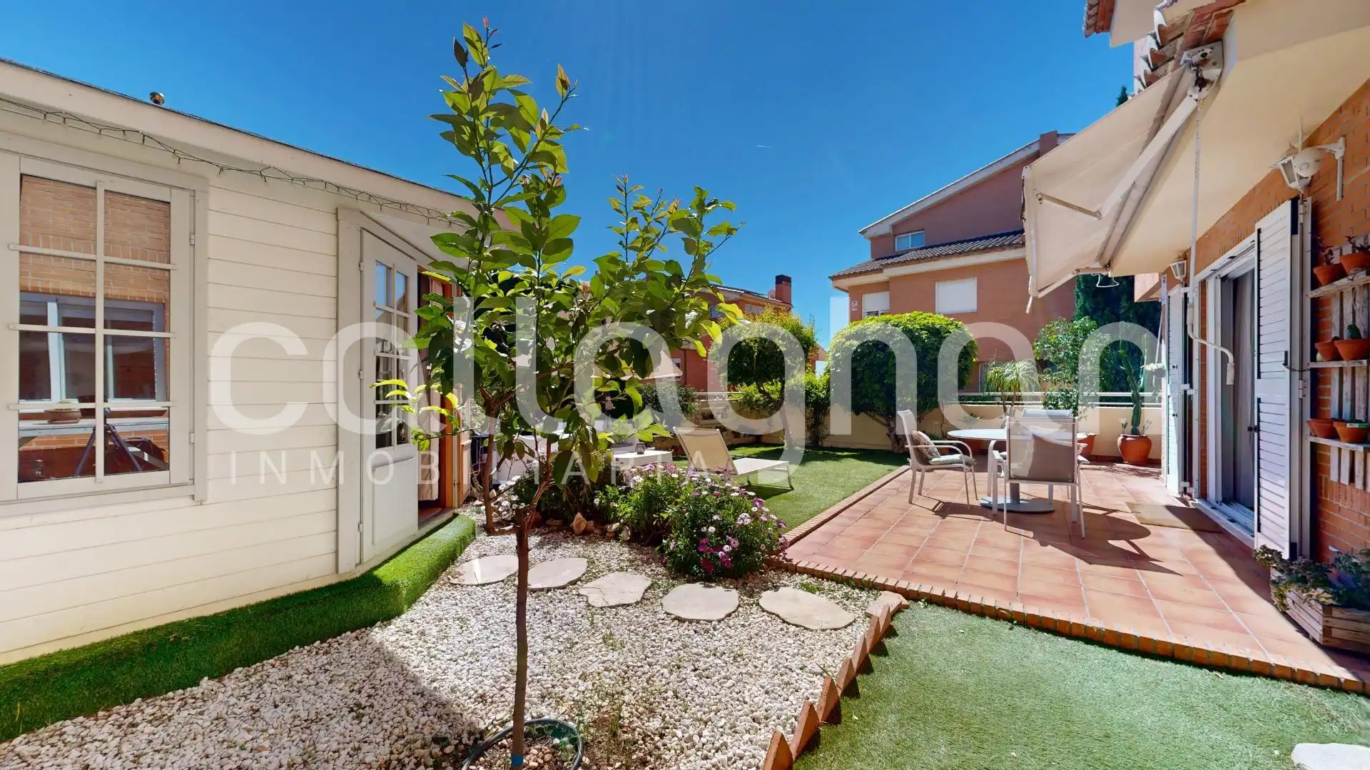 Garden of Ground floor for sale in Valencia  with Air Conditioner, Private garden and Storage room