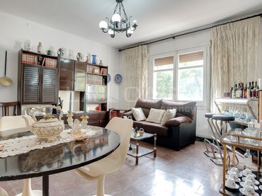 Flat with lift for sale in Carrer de València