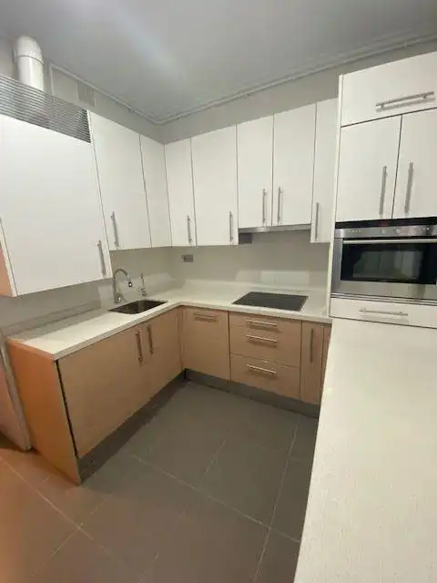 Cocina de Piso en venta en Oviedo  con Calefacción