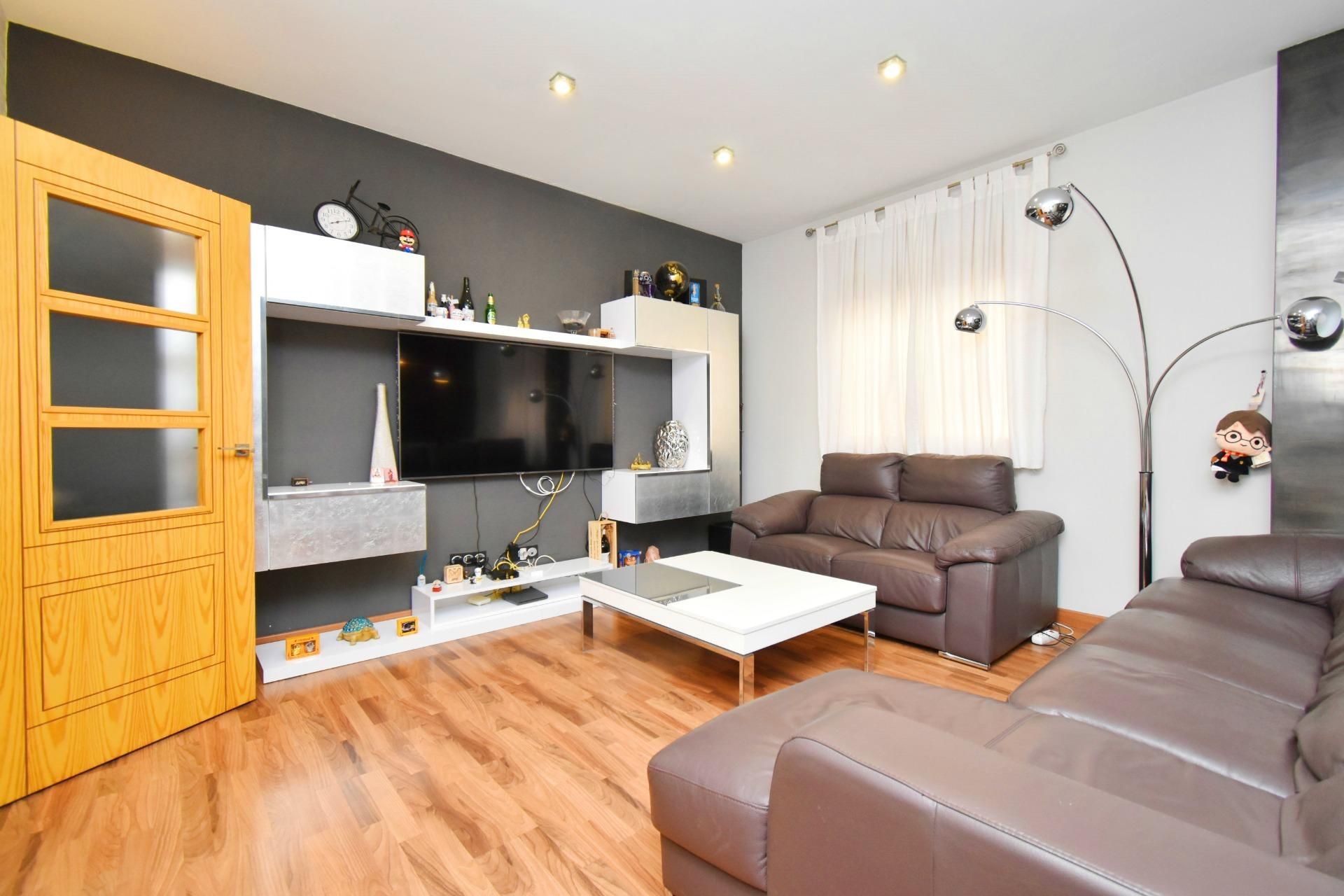 Sala d'estar de Pis en venda en El Ejido amb Aire condicionat i Traster