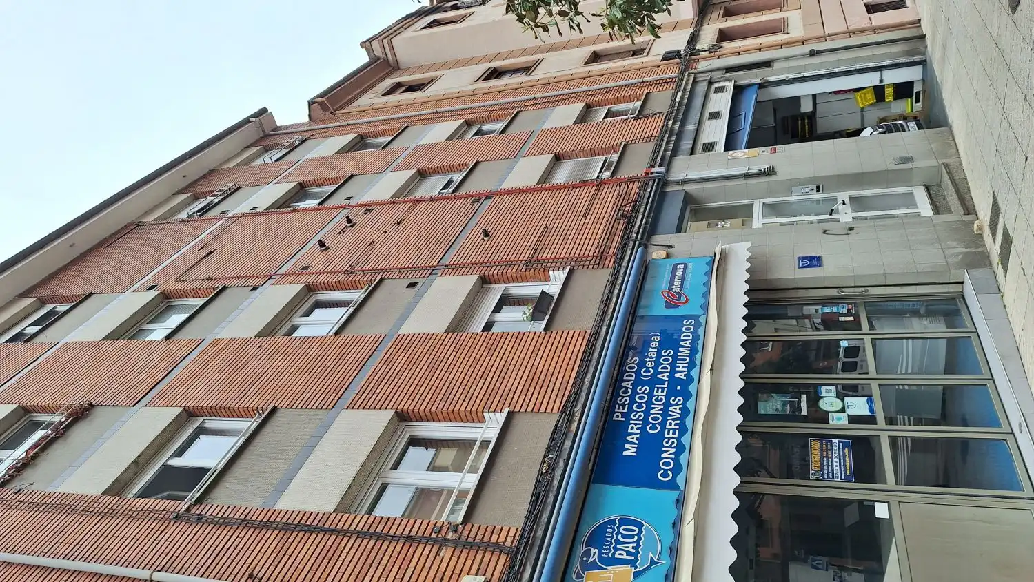 Vista exterior de Pis en venda en Oviedo  amb Calefacció