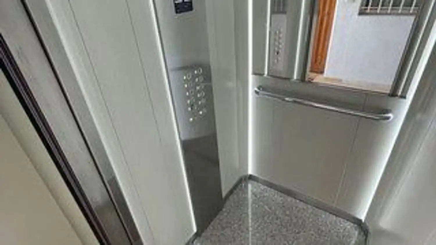 Piso en venta en Alicante / Alacant con Aire acondicionado, Calefacción y Jardín privado