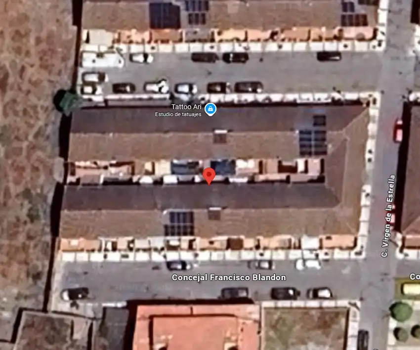 Flat for sale in Calle Jesus Cautivo - El Aral 27