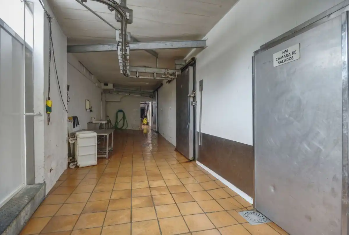 Nave industrial en venta en Cambre 