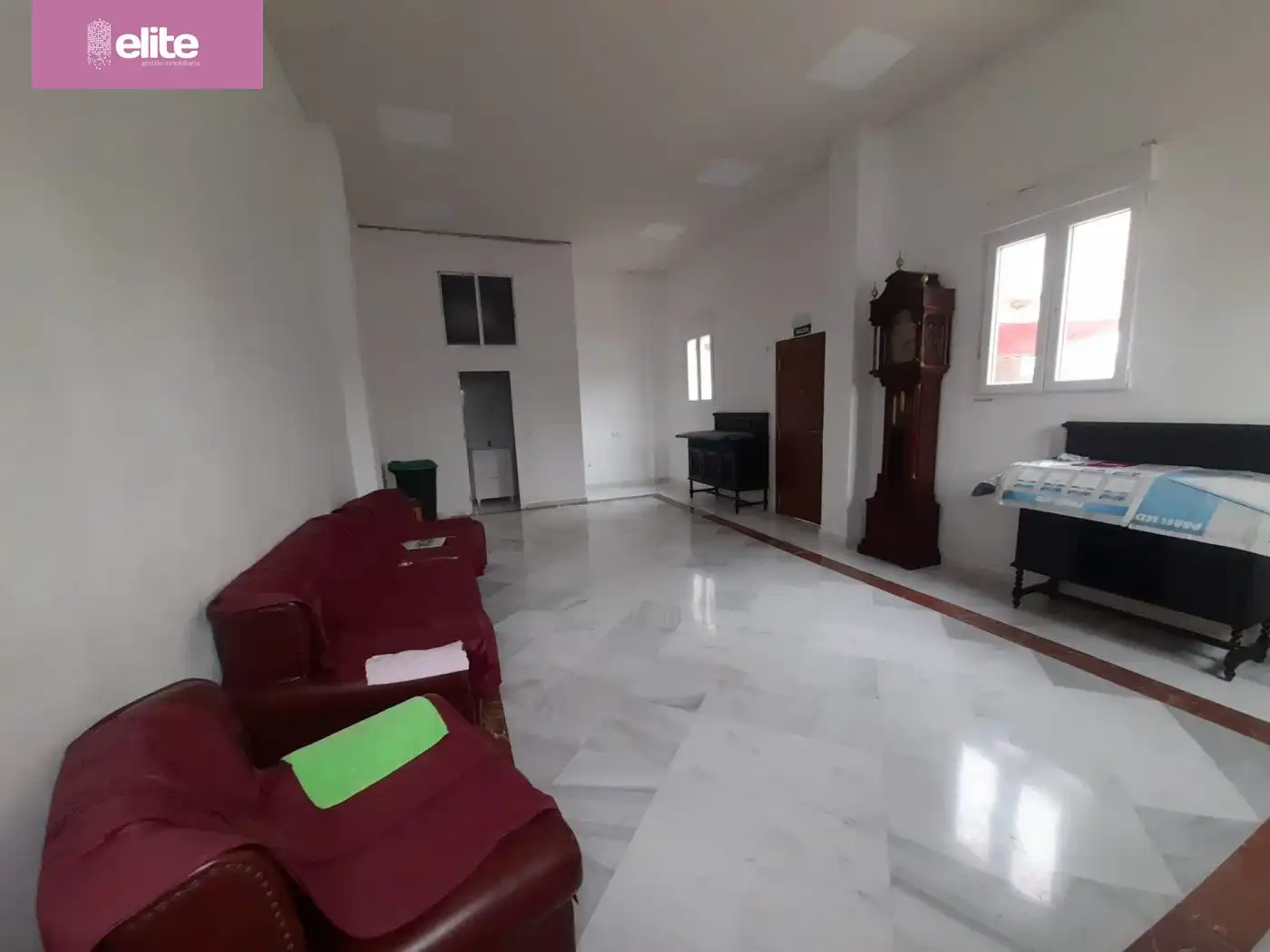 Local comercial de lloguer a Avenida - Divina Pastora - Plaza de Toros, imagen 3