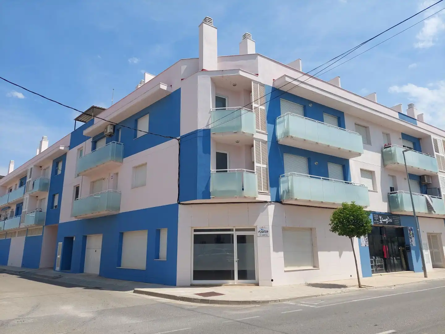 Vista exterior de Piso en venta en Deltebre con Aire acondicionado, Terraza y Amueblado
