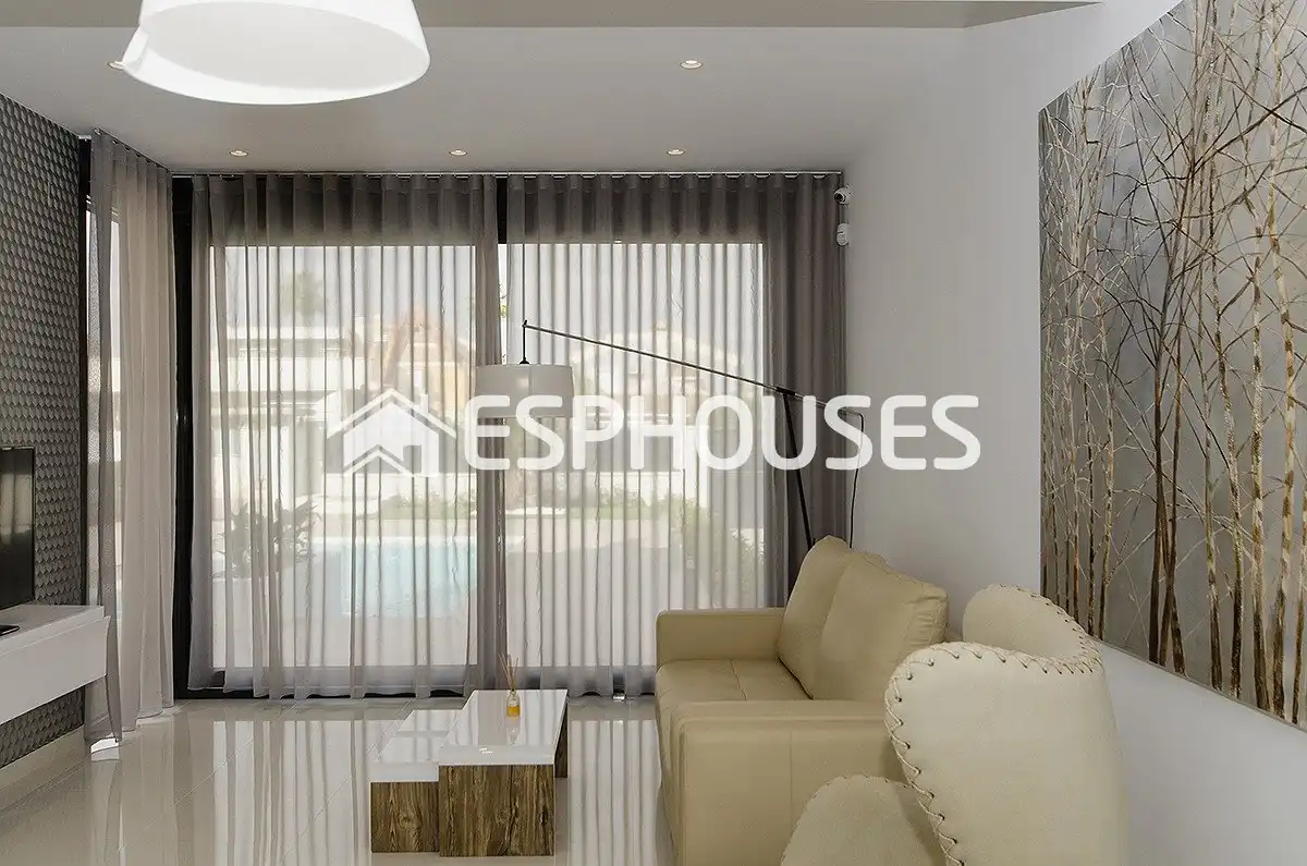 Chalet con terraza en venta en Orihuela Costa, imagen 3