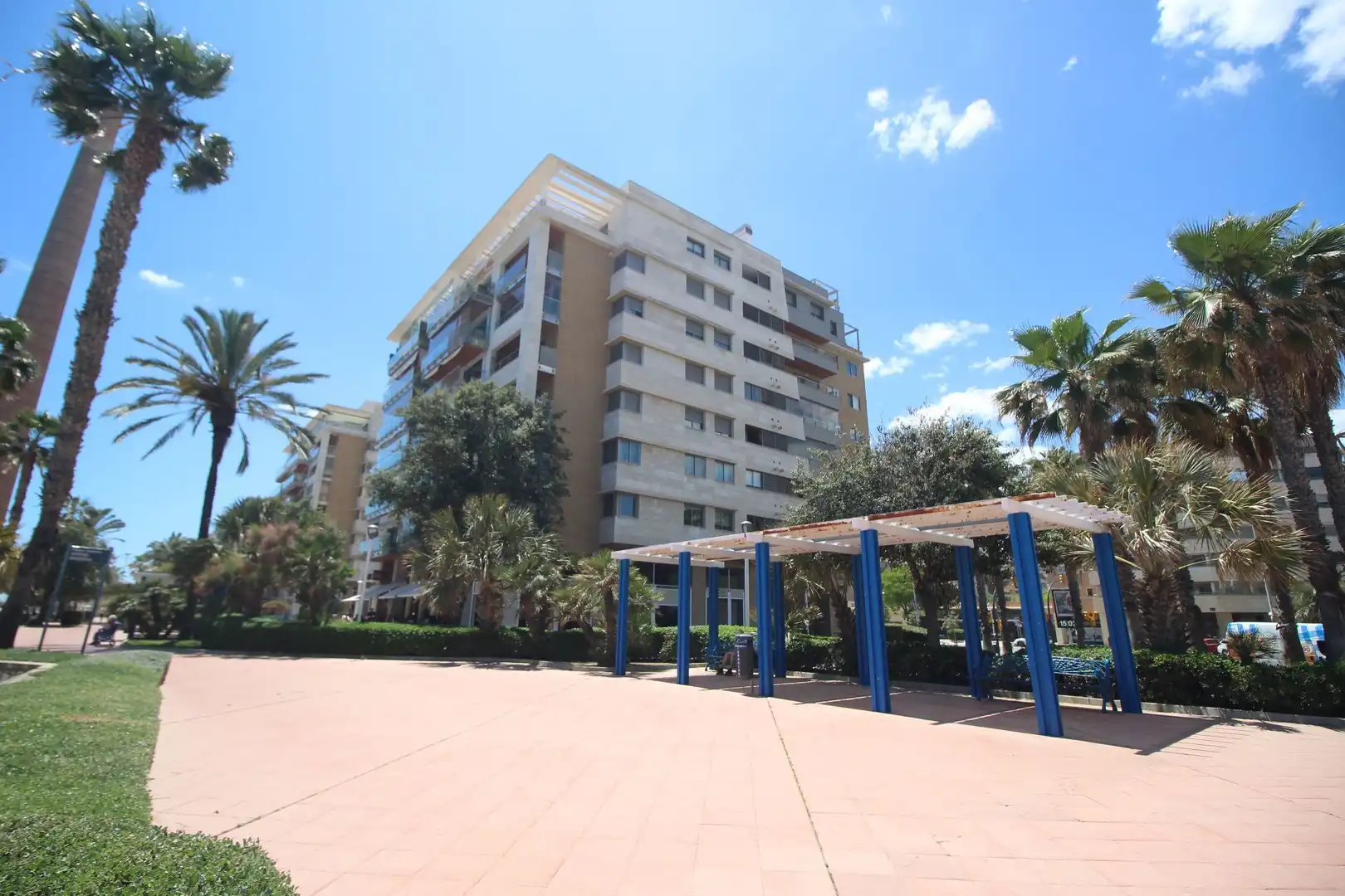 Außenansicht von Wohnung zur Miete in Málaga mit Klimaanlage, Heizung und Terrasse