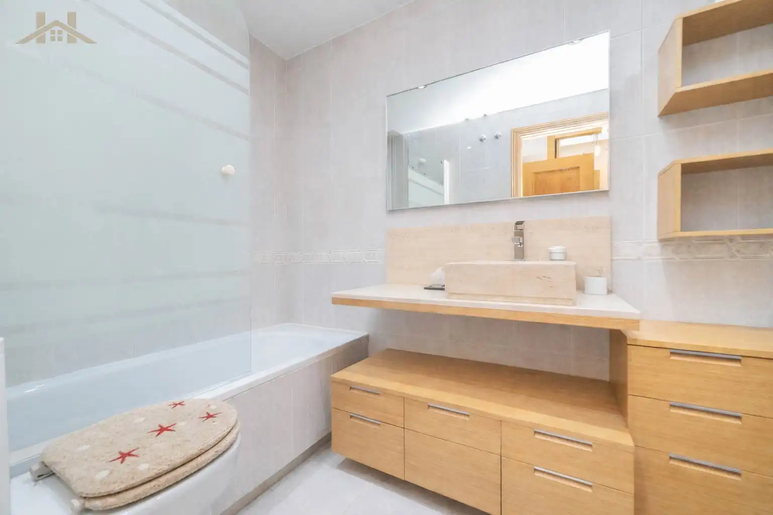 Bathroom of Flat for sale in Móstoles  with Air Conditioner, Heating and Community pool