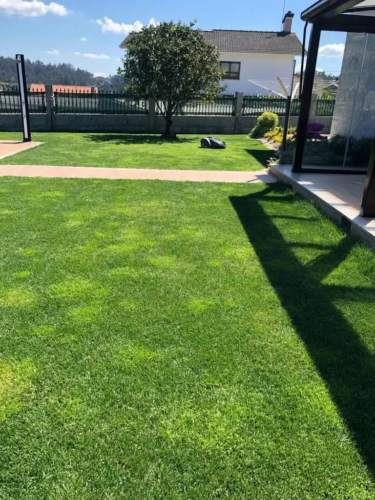 Garden of Houses for sale in Barro  with Private garden, Parquet flooring and Storage room