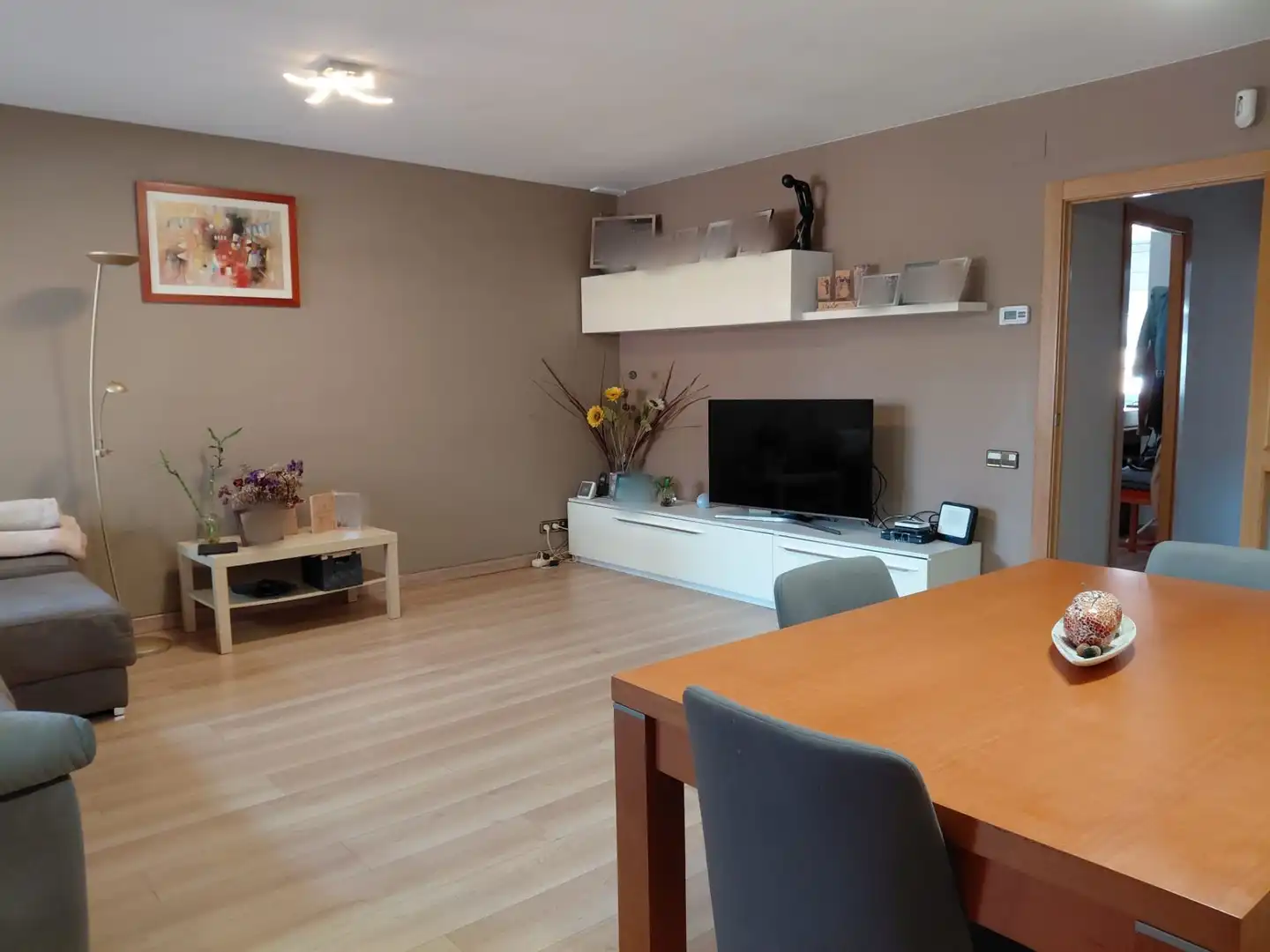 Sala d'estar de Casa adosada en venda en Parets del Vallès amb Aire condicionat, Calefacció i Piscina