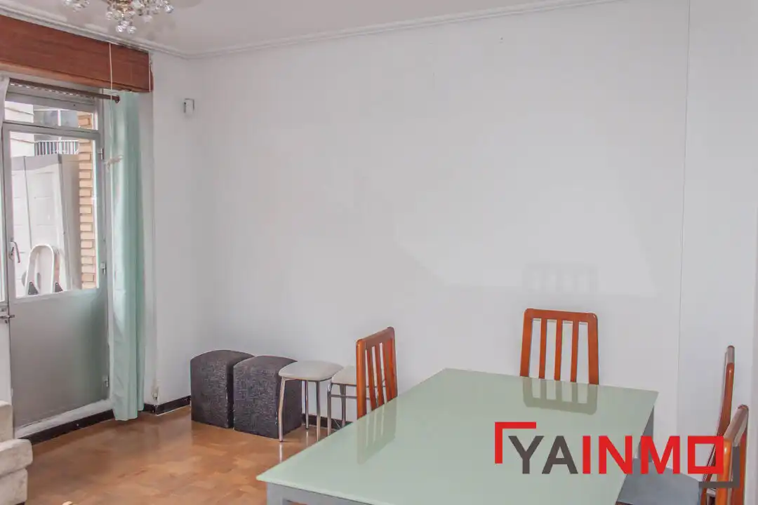 Sala d'estar de Pis en venda en Vitoria - Gasteiz amb Calefacció, Terrassa i Traster