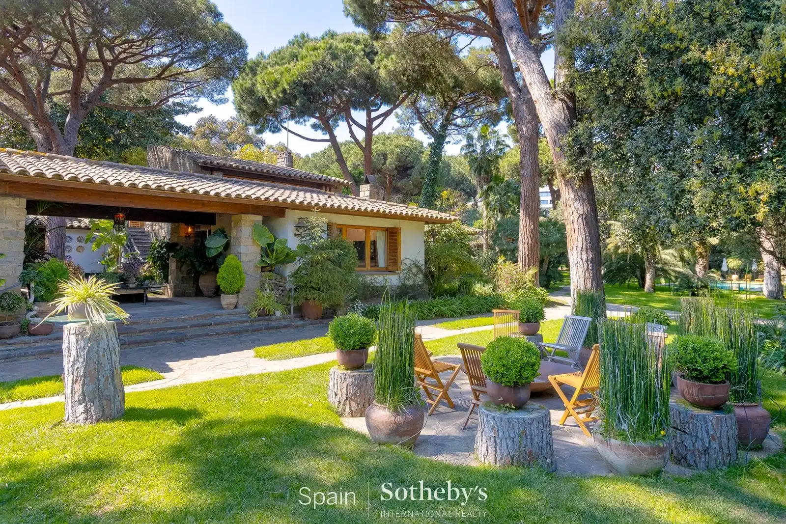 Garden of Country homes for sale in Premià de Dalt  with Air Conditioner, Heating and Private garden