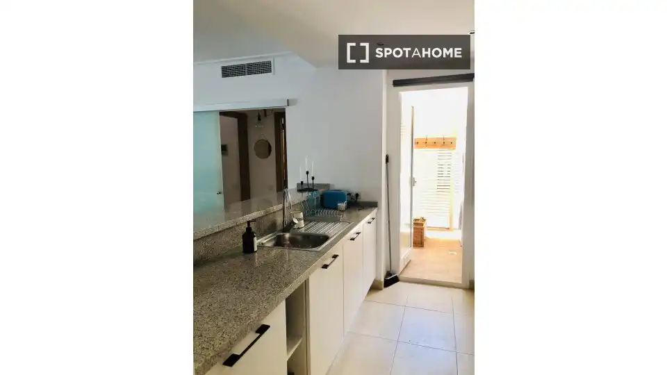 Room in S'Estanyol