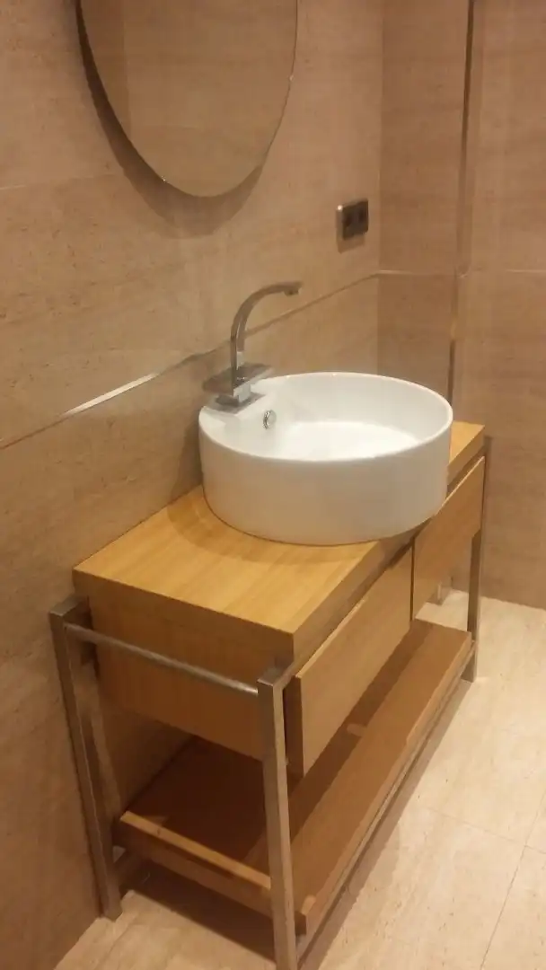 Bany de Apartament de lloguer en Salamanca amb Calefacció, Parquet i Moblat